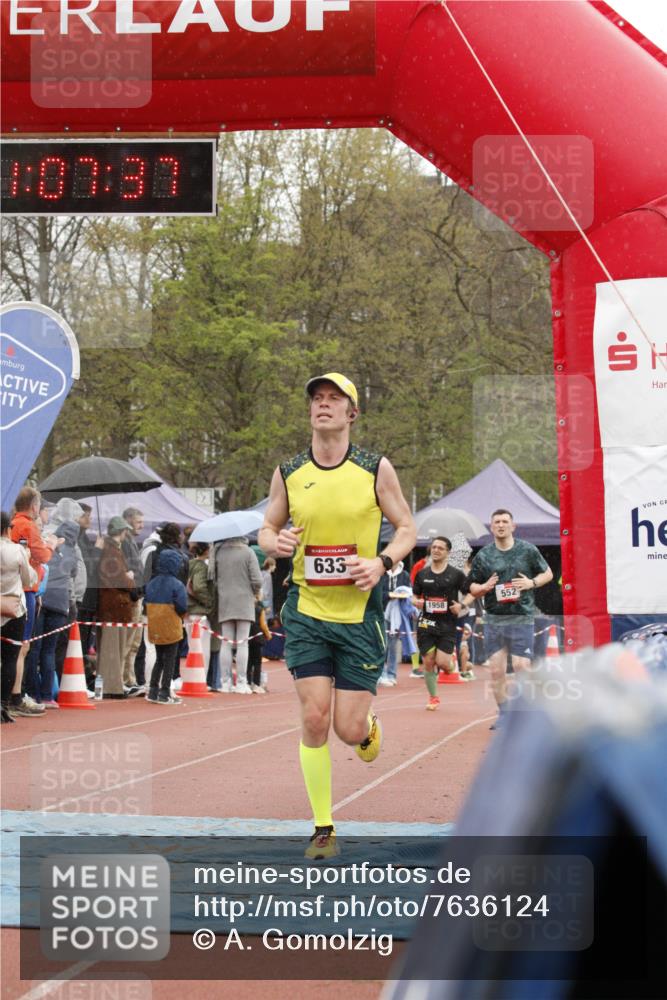 13.04.2025 - Hammer Lauf A. Gomolzig http://msf.ph/oto/7636124 13.04.2025 12:07:36 Ziel 552, 633, 1958 meine-sportfotos.de