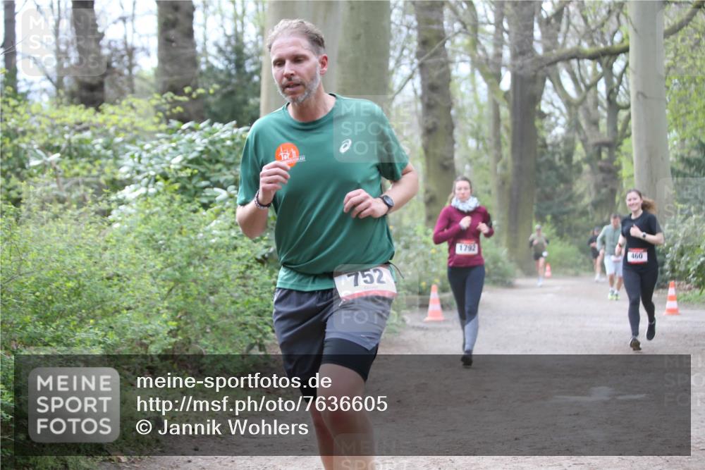 13.04.2025 - Hammer Lauf Jannik Wohlers http://msf.ph/oto/7636605 13.04.2025 10:12:37 Laufen 752, 1792, 460 meine-sportfotos.de