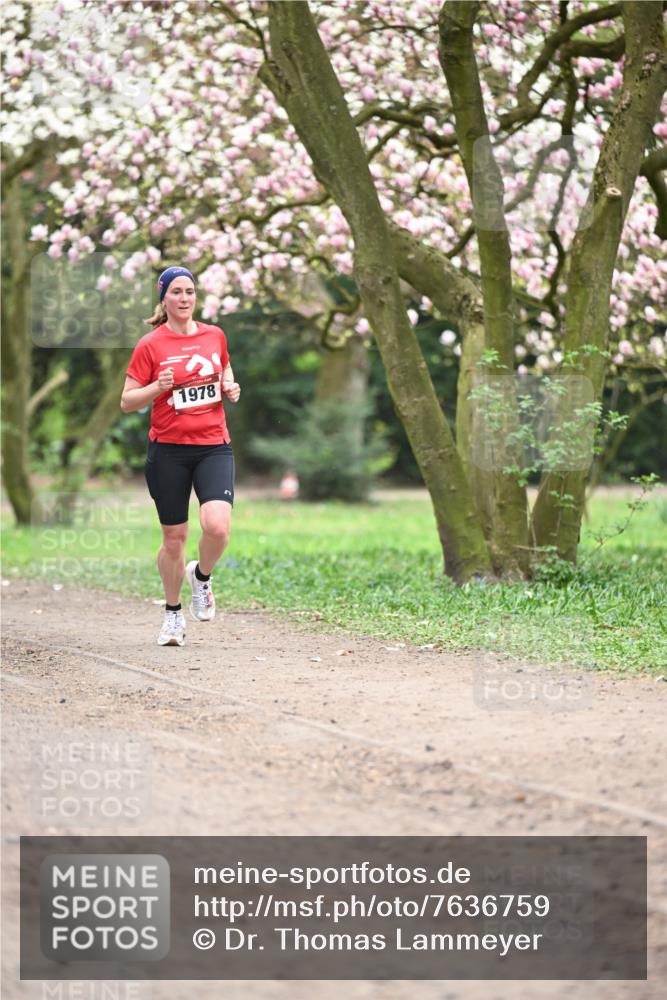 13.04.2025 - Hammer Lauf Dr. Thomas Lammeyer http://msf.ph/oto/7636759 13.04.2025 10:05:59 Laufen 1978 meine-sportfotos.de