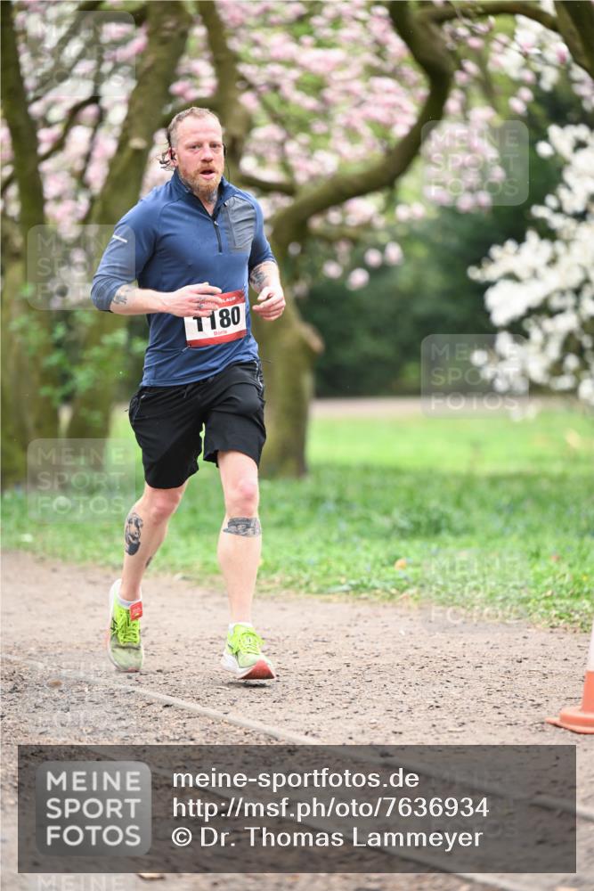 13.04.2025 - Hammer Lauf Dr. Thomas Lammeyer http://msf.ph/oto/7636934 13.04.2025 10:06:03 Laufen 1180 meine-sportfotos.de