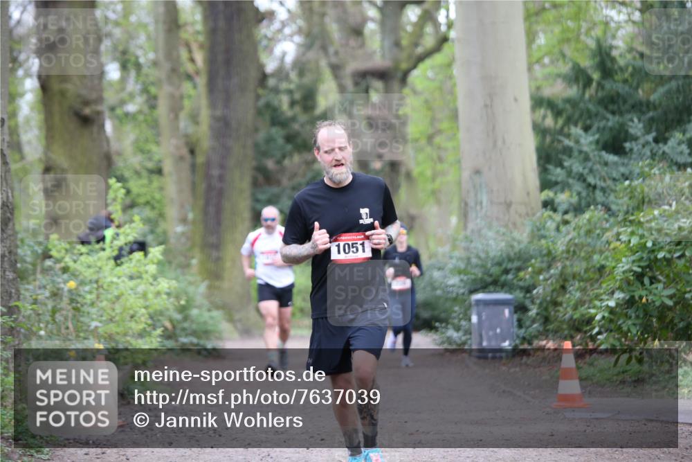 13.04.2025 - Hammer Lauf Jannik Wohlers http://msf.ph/oto/7637039 13.04.2025 12:26:38 Laufen 1051 meine-sportfotos.de