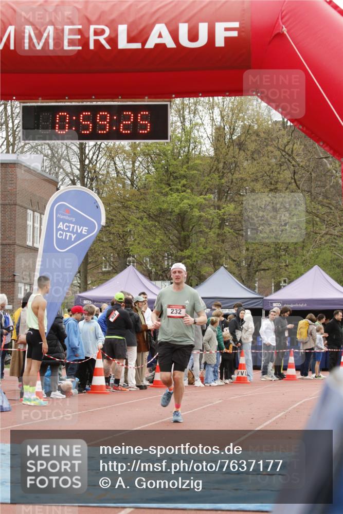 13.04.2025 - Hammer Lauf A. Gomolzig http://msf.ph/oto/7637177 13.04.2025 11:59:23 Ziel 232, 322 meine-sportfotos.de