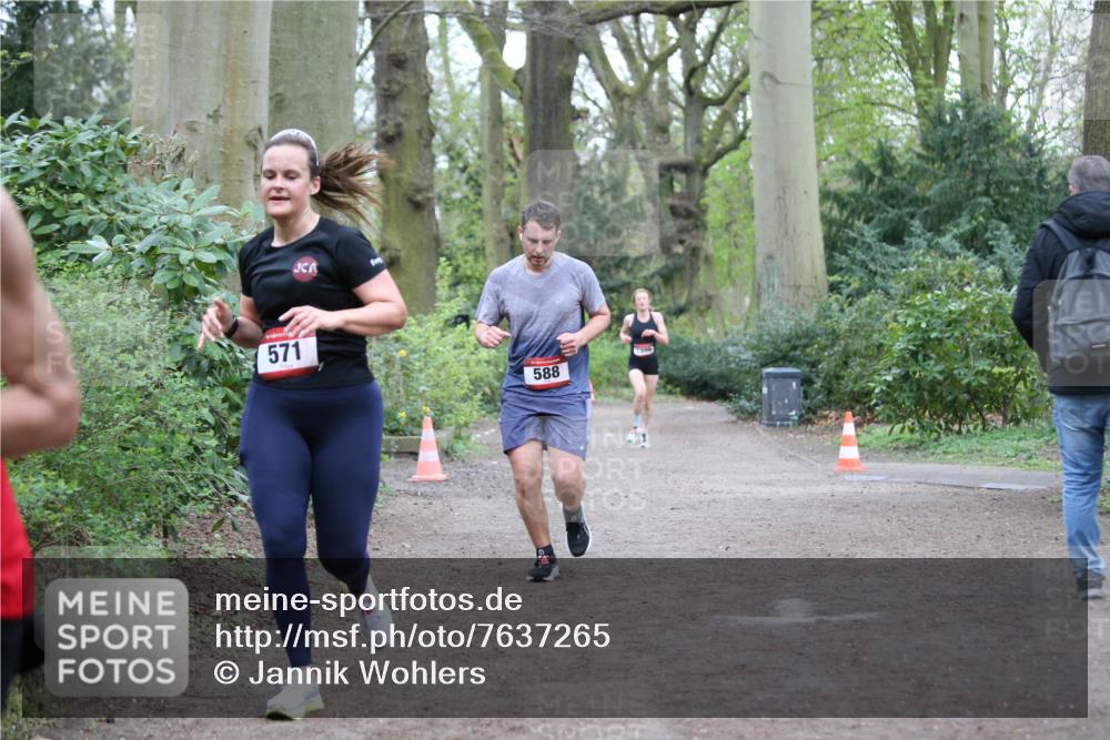 13.04.2025 - Hammer Lauf Jannik Wohlers http://msf.ph/oto/7637265 13.04.2025 12:25:56 Laufen 571, 588 meine-sportfotos.de