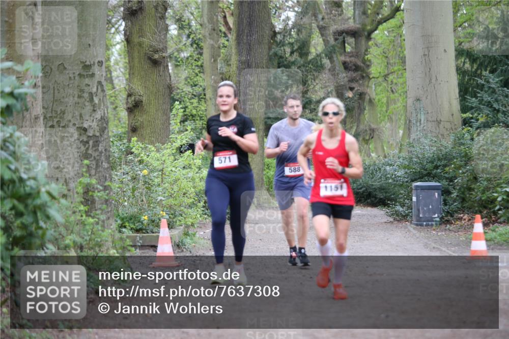 13.04.2025 - Hammer Lauf Jannik Wohlers http://msf.ph/oto/7637308 13.04.2025 12:25:53 Laufen 571, 588 meine-sportfotos.de