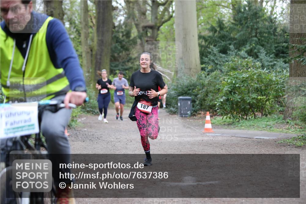 13.04.2025 - Hammer Lauf Jannik Wohlers http://msf.ph/oto/7637386 13.04.2025 12:25:49 Laufen 187 meine-sportfotos.de