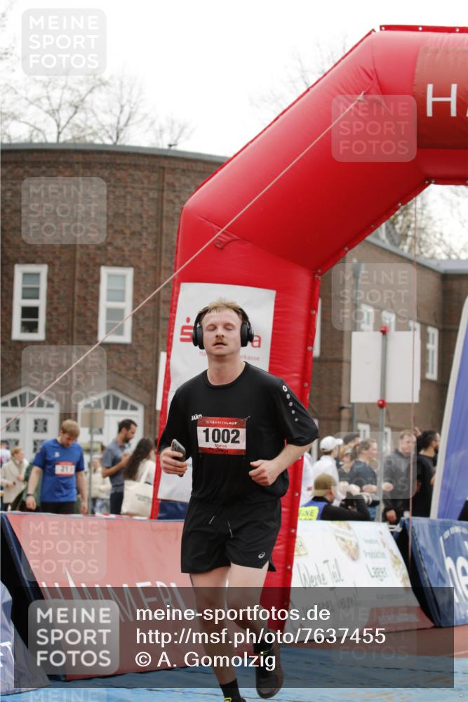 13.04.2025 - Hammer Lauf A. Gomolzig http://msf.ph/oto/7637455 13.04.2025 11:57:58 Ziel 178, 1002 meine-sportfotos.de
