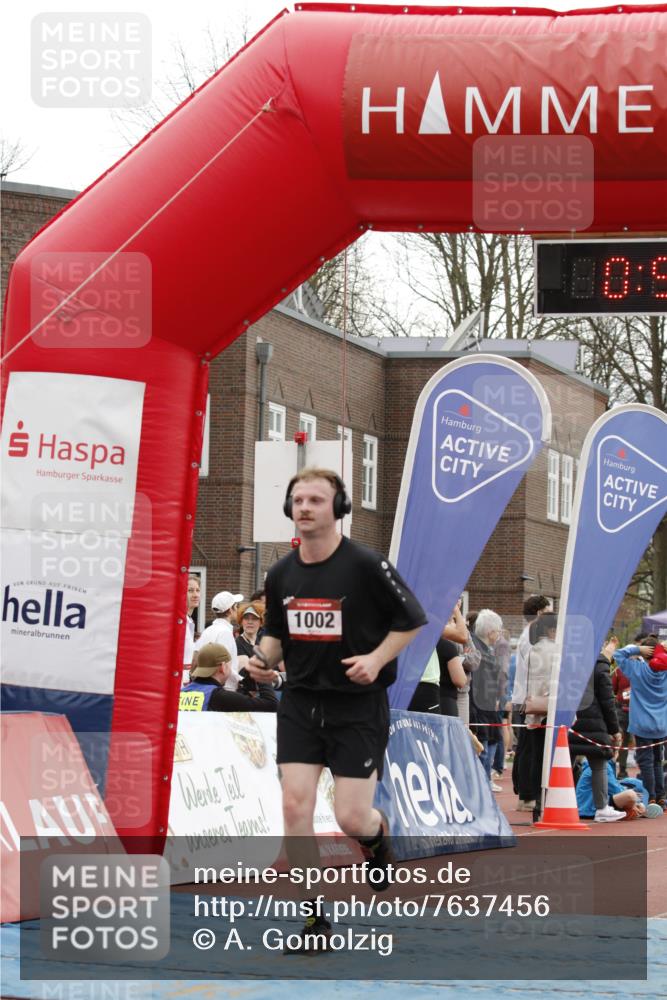 13.04.2025 - Hammer Lauf A. Gomolzig http://msf.ph/oto/7637456 13.04.2025 11:57:57 Ziel 178, 1002 meine-sportfotos.de