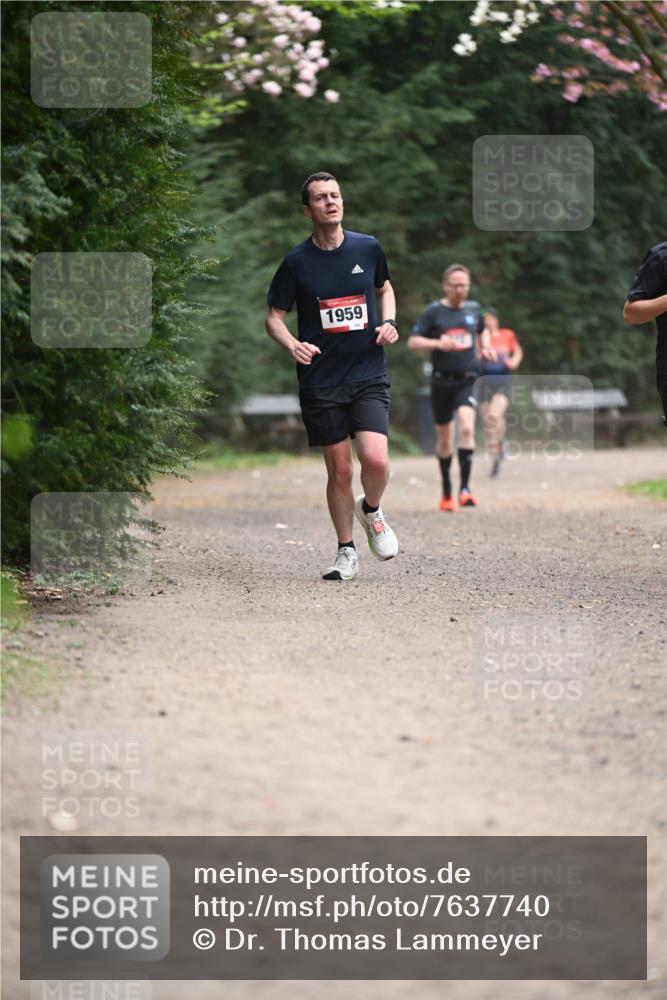 13.04.2025 - Hammer Lauf Dr. Thomas Lammeyer http://msf.ph/oto/7637740 13.04.2025 10:06:51 Laufen 1959 meine-sportfotos.de