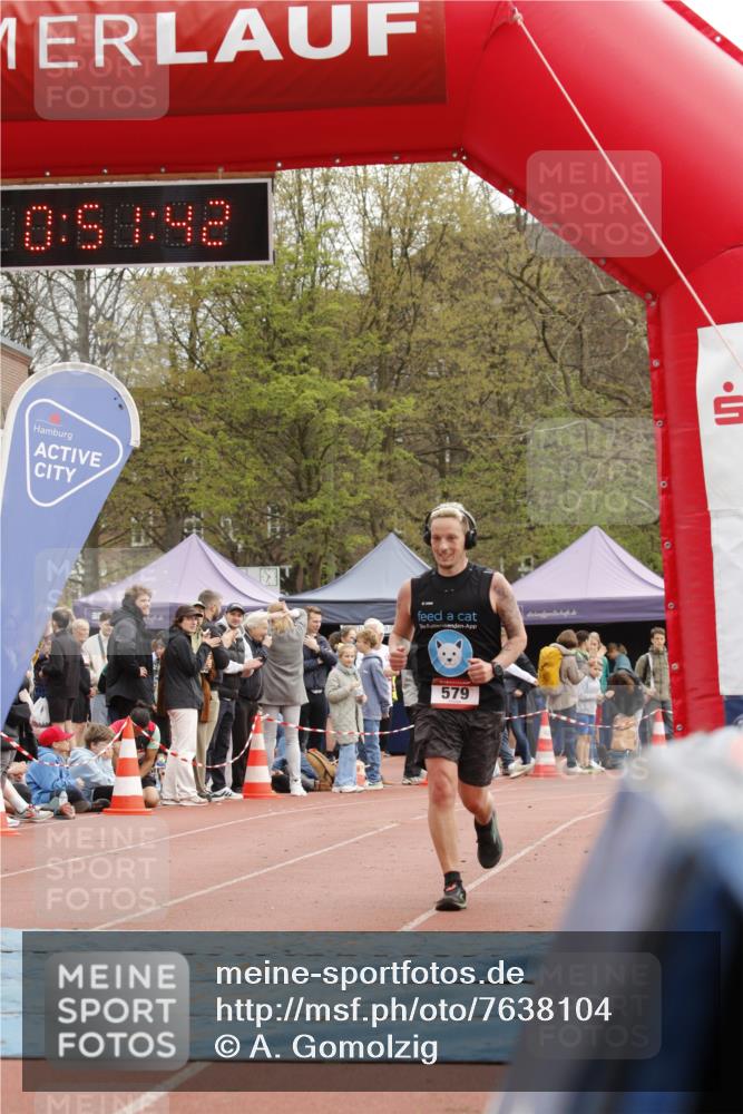 13.04.2025 - Hammer Lauf A. Gomolzig http://msf.ph/oto/7638104 13.04.2025 11:51:41 Ziel 221, 532, 579, 1989 meine-sportfotos.de