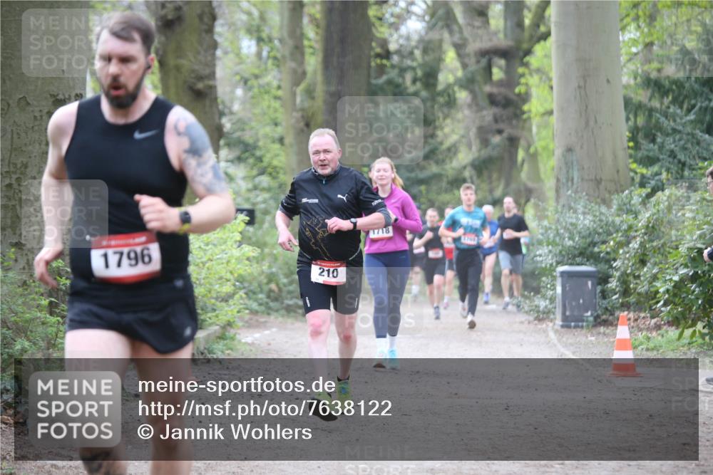 13.04.2025 - Hammer Lauf Jannik Wohlers http://msf.ph/oto/7638122 13.04.2025 10:10:27 Laufen 1796, 210, 1718, 1766 meine-sportfotos.de
