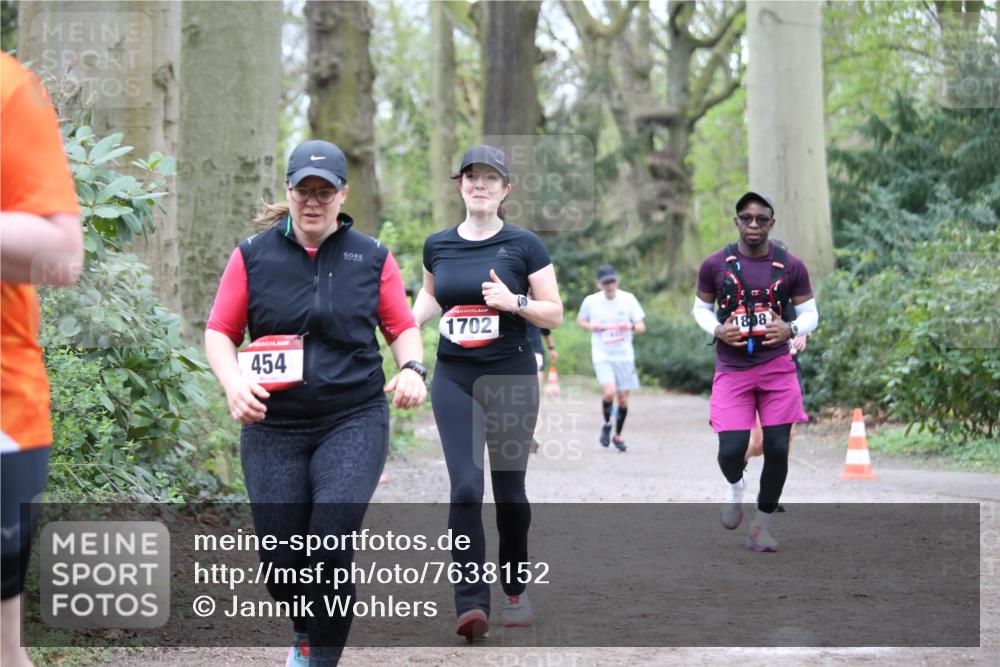 13.04.2025 - Hammer Lauf Jannik Wohlers http://msf.ph/oto/7638152 13.04.2025 12:46:31 Laufen 454, 1702, 1808 meine-sportfotos.de