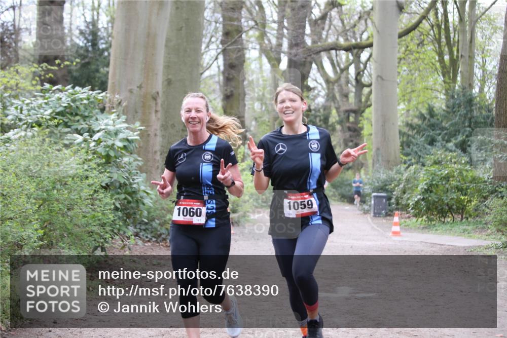 13.04.2025 - Hammer Lauf Jannik Wohlers http://msf.ph/oto/7638390 13.04.2025 10:09:58 Laufen 1060, 121, 1059 meine-sportfotos.de