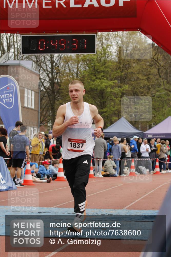13.04.2025 - Hammer Lauf A. Gomolzig http://msf.ph/oto/7638600 13.04.2025 11:49:30 Ziel 1837 meine-sportfotos.de