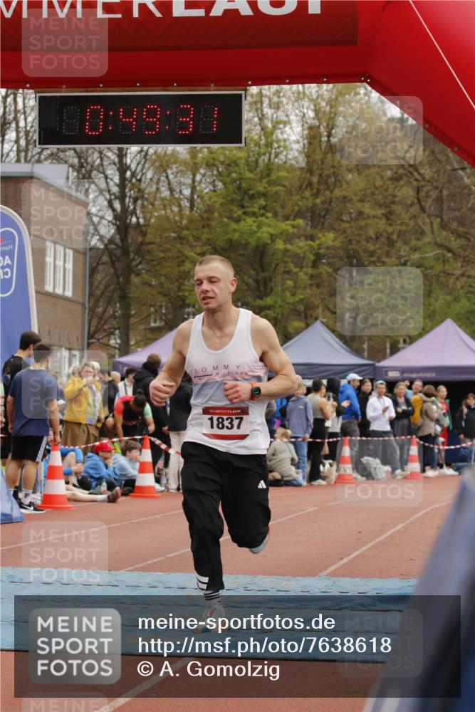 13.04.2025 - Hammer Lauf A. Gomolzig http://msf.ph/oto/7638618 13.04.2025 11:49:29 Ziel 1837 meine-sportfotos.de