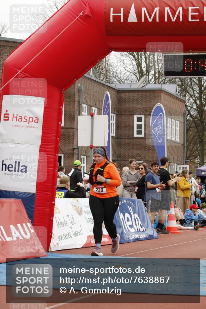 13.04.2025 - Hammer Lauf A. Gomolzig http://msf.ph/oto/7638867 13.04.2025 11:47:07 Ziel 229, 312, 493 meine-sportfotos.de