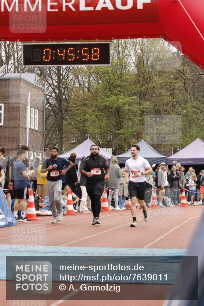 13.04.2025 - Hammer Lauf A. Gomolzig http://msf.ph/oto/7639011 13.04.2025 11:45:56 Ziel 492, 1165, 1166, 1167 meine-sportfotos.de