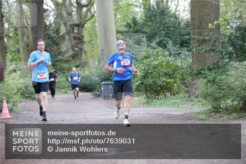 13.04.2025 - Hammer Lauf Jannik Wohlers http://msf.ph/oto/7639031 13.04.2025 12:19:54 Laufen 251, 227 meine-sportfotos.de