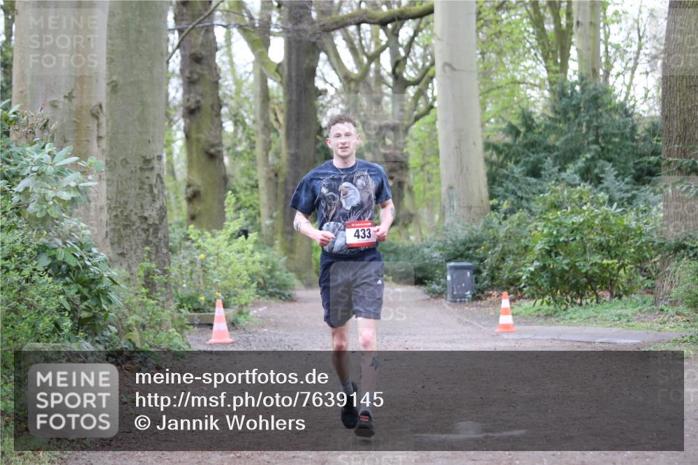 13.04.2025 - Hammer Lauf Jannik Wohlers http://msf.ph/oto/7639145 13.04.2025 12:18:43 Laufen 433 meine-sportfotos.de