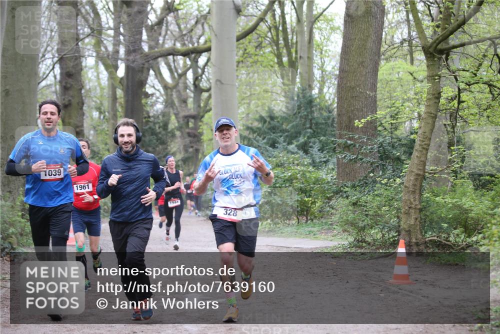 13.04.2025 - Hammer Lauf Jannik Wohlers http://msf.ph/oto/7639160 13.04.2025 10:08:48 Laufen 1039, 1961, 1944, 328 meine-sportfotos.de