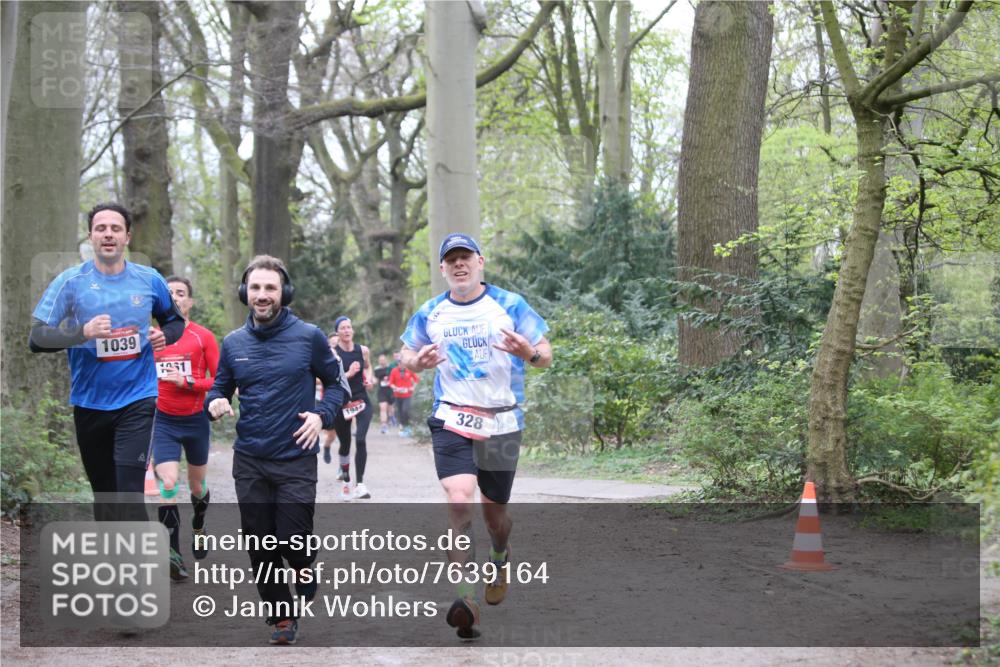 13.04.2025 - Hammer Lauf Jannik Wohlers http://msf.ph/oto/7639164 13.04.2025 10:08:48 Laufen 1039, 151, 1940, 328 meine-sportfotos.de