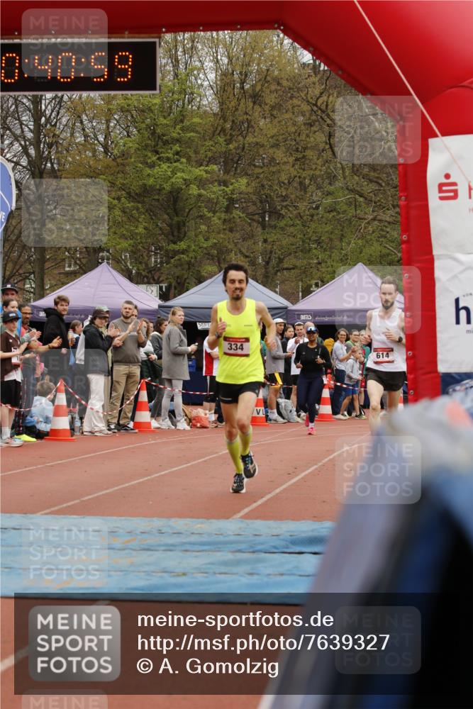 13.04.2025 - Hammer Lauf A. Gomolzig http://msf.ph/oto/7639327 13.04.2025 11:40:57 Ziel 334, 614 meine-sportfotos.de