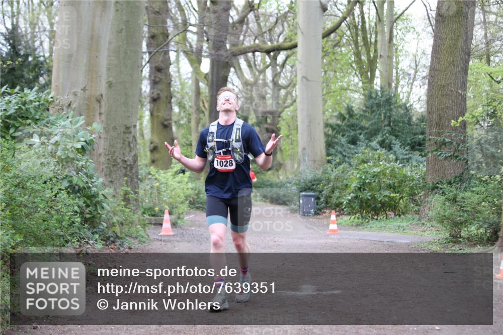 13.04.2025 - Hammer Lauf Jannik Wohlers http://msf.ph/oto/7639351 13.04.2025 12:17:33 Laufen 1028 meine-sportfotos.de