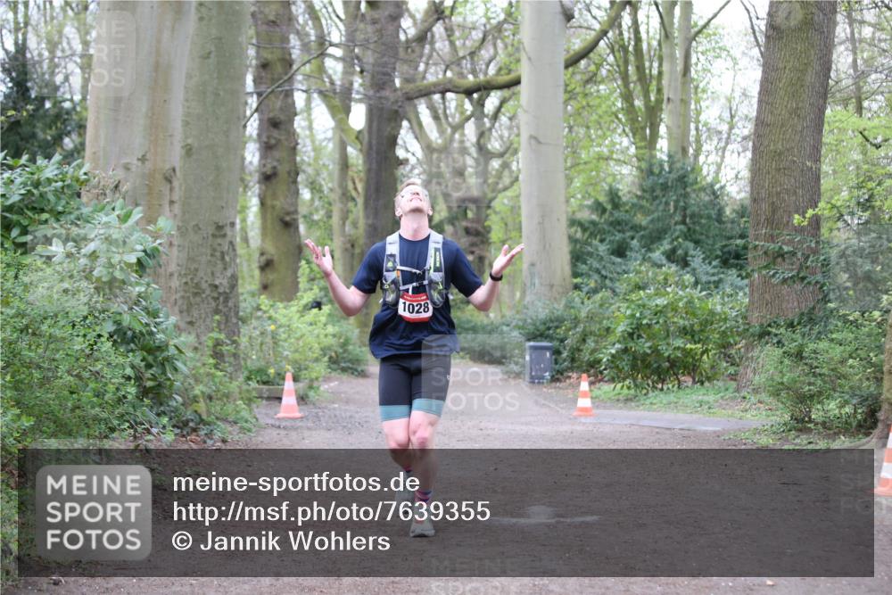 13.04.2025 - Hammer Lauf Jannik Wohlers http://msf.ph/oto/7639355 13.04.2025 12:17:33 Laufen 1028 meine-sportfotos.de