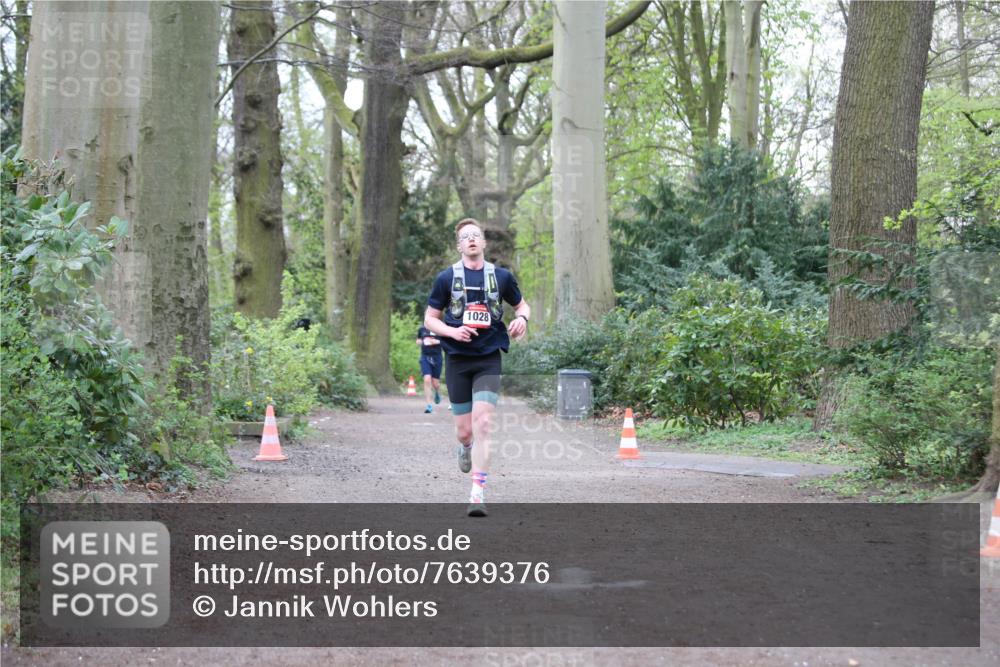 13.04.2025 - Hammer Lauf Jannik Wohlers http://msf.ph/oto/7639376 13.04.2025 12:17:31 Laufen 1028 meine-sportfotos.de