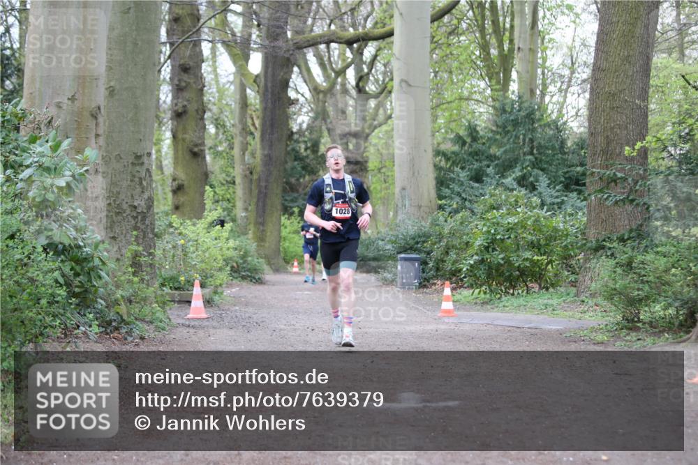 13.04.2025 - Hammer Lauf Jannik Wohlers http://msf.ph/oto/7639379 13.04.2025 12:17:31 Laufen 1028 meine-sportfotos.de