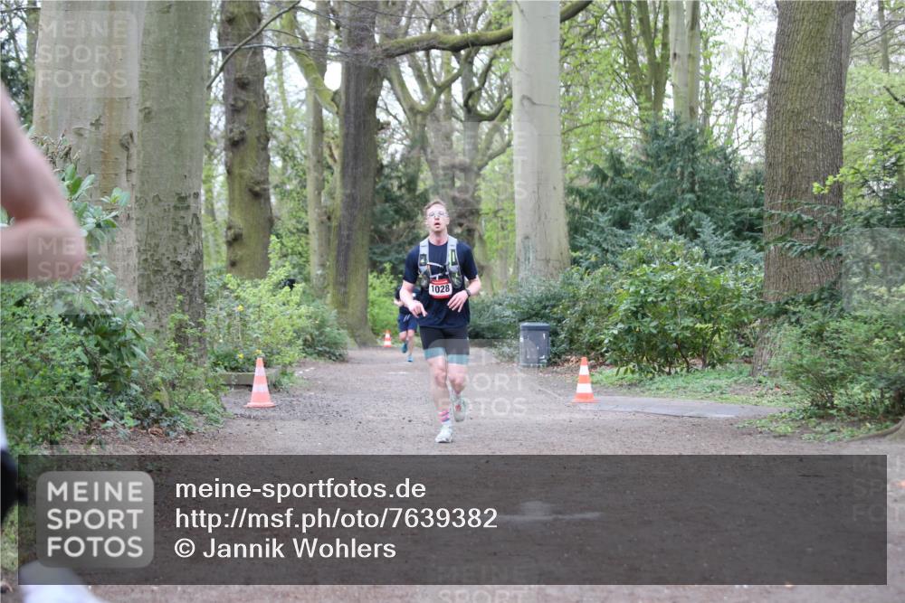 13.04.2025 - Hammer Lauf Jannik Wohlers http://msf.ph/oto/7639382 13.04.2025 12:17:31 Laufen 1028 meine-sportfotos.de