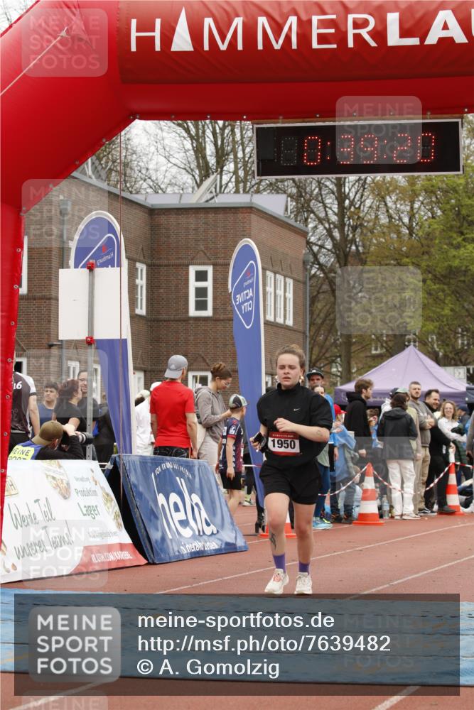 13.04.2025 - Hammer Lauf A. Gomolzig http://msf.ph/oto/7639482 13.04.2025 11:39:19 Ziel 454, 1702, 1950 meine-sportfotos.de