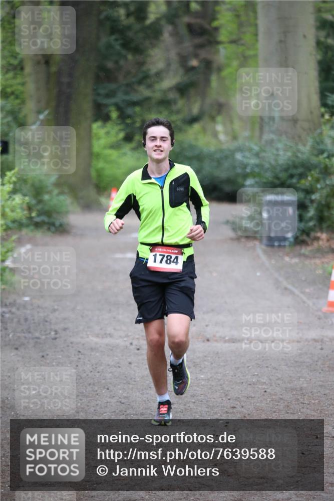 13.04.2025 - Hammer Lauf Jannik Wohlers http://msf.ph/oto/7639588 13.04.2025 12:14:22 Laufen 1784 meine-sportfotos.de
