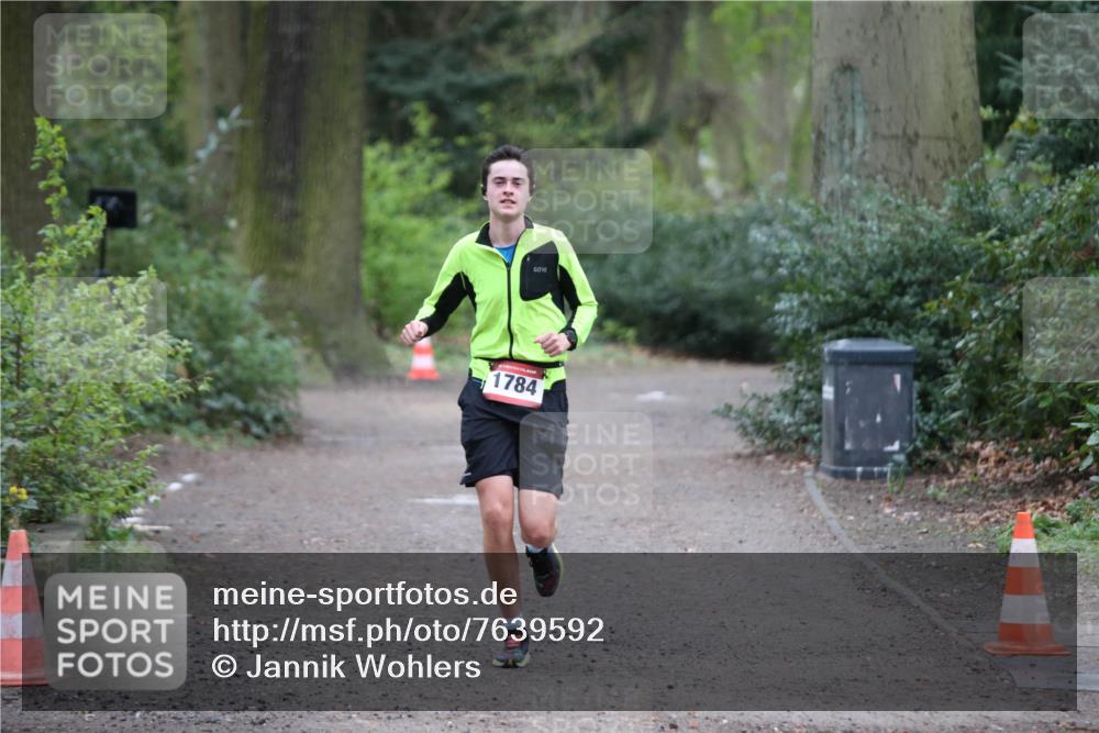 13.04.2025 - Hammer Lauf Jannik Wohlers http://msf.ph/oto/7639592 13.04.2025 12:14:20 Laufen 1784 meine-sportfotos.de
