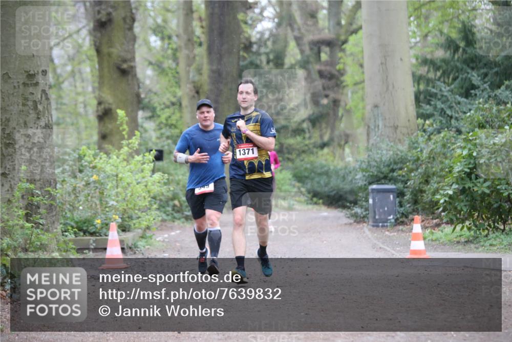 13.04.2025 - Hammer Lauf Jannik Wohlers http://msf.ph/oto/7639832 13.04.2025 12:12:36 Laufen 1371 meine-sportfotos.de