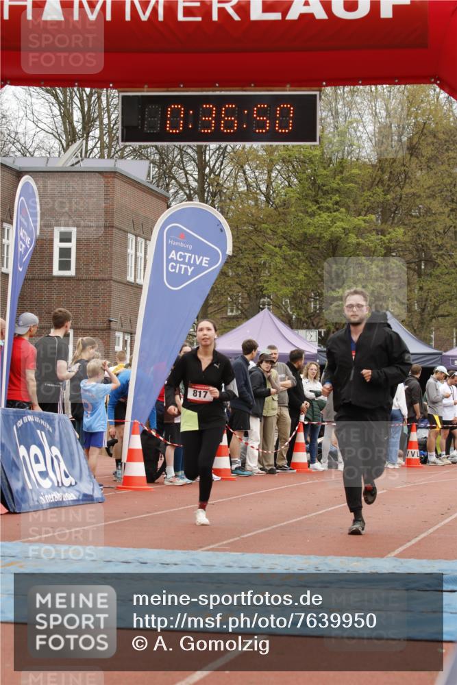 13.04.2025 - Hammer Lauf A. Gomolzig http://msf.ph/oto/7639950 13.04.2025 11:36:48 Ziel 817, 818 meine-sportfotos.de