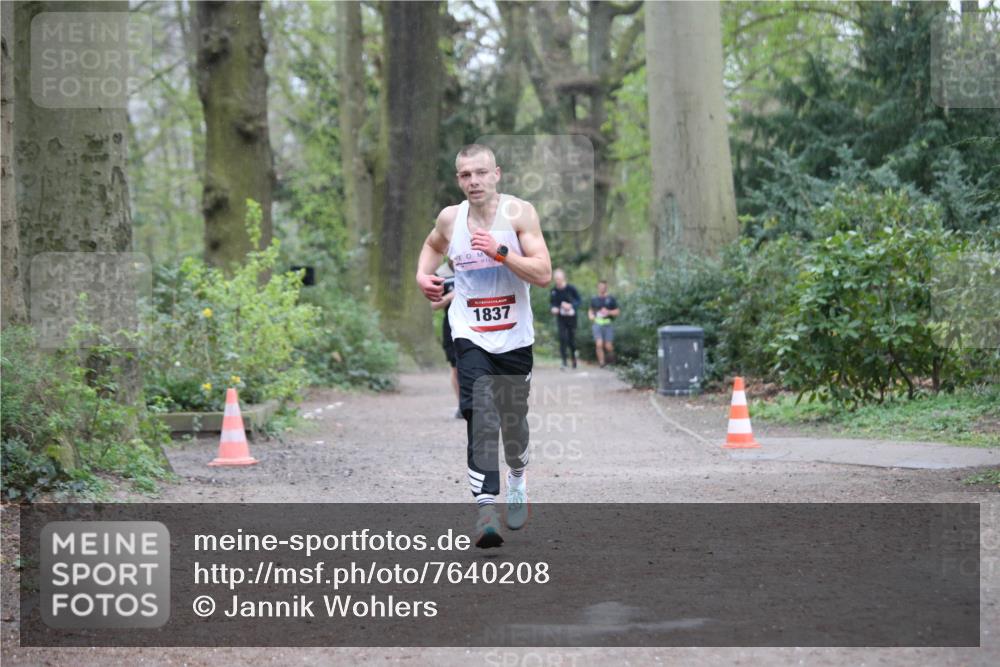 13.04.2025 - Hammer Lauf Jannik Wohlers http://msf.ph/oto/7640208 13.04.2025 12:11:24 Laufen 1837 meine-sportfotos.de