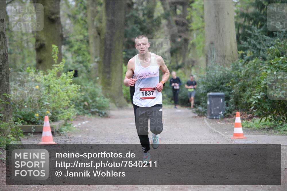13.04.2025 - Hammer Lauf Jannik Wohlers http://msf.ph/oto/7640211 13.04.2025 12:11:24 Laufen 1837 meine-sportfotos.de