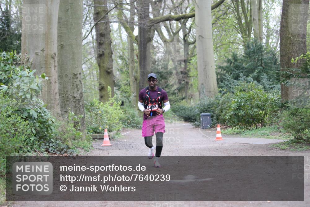 13.04.2025 - Hammer Lauf Jannik Wohlers http://msf.ph/oto/7640239 13.04.2025 12:11:09 Laufen 8681 meine-sportfotos.de