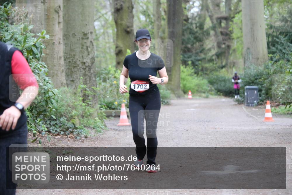 13.04.2025 - Hammer Lauf Jannik Wohlers http://msf.ph/oto/7640264 13.04.2025 12:10:51 Laufen 1702 meine-sportfotos.de