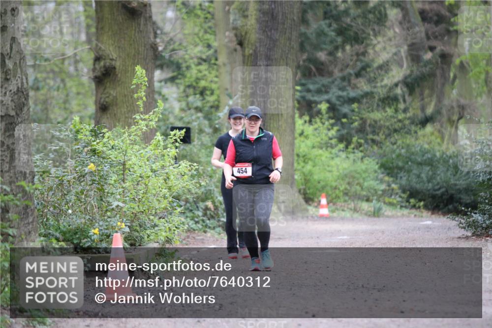 13.04.2025 - Hammer Lauf Jannik Wohlers http://msf.ph/oto/7640312 13.04.2025 12:10:43 Laufen 454 meine-sportfotos.de