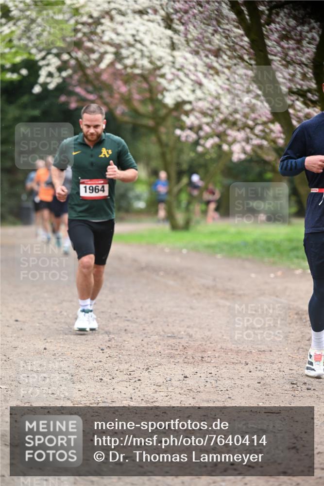 13.04.2025 - Hammer Lauf Dr. Thomas Lammeyer http://msf.ph/oto/7640414 13.04.2025 10:09:28 Laufen 1964 meine-sportfotos.de