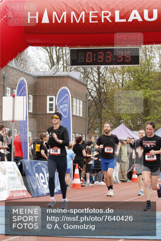 13.04.2025 - Hammer Lauf A. Gomolzig http://msf.ph/oto/7640426 13.04.2025 11:33:34 Ziel 502, 669, 685, 738 meine-sportfotos.de