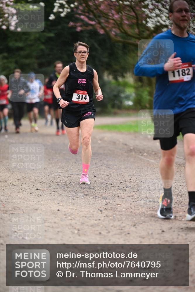 13.04.2025 - Hammer Lauf Dr. Thomas Lammeyer http://msf.ph/oto/7640795 13.04.2025 10:09:44 Laufen 0, 1182, 15, 314 meine-sportfotos.de
