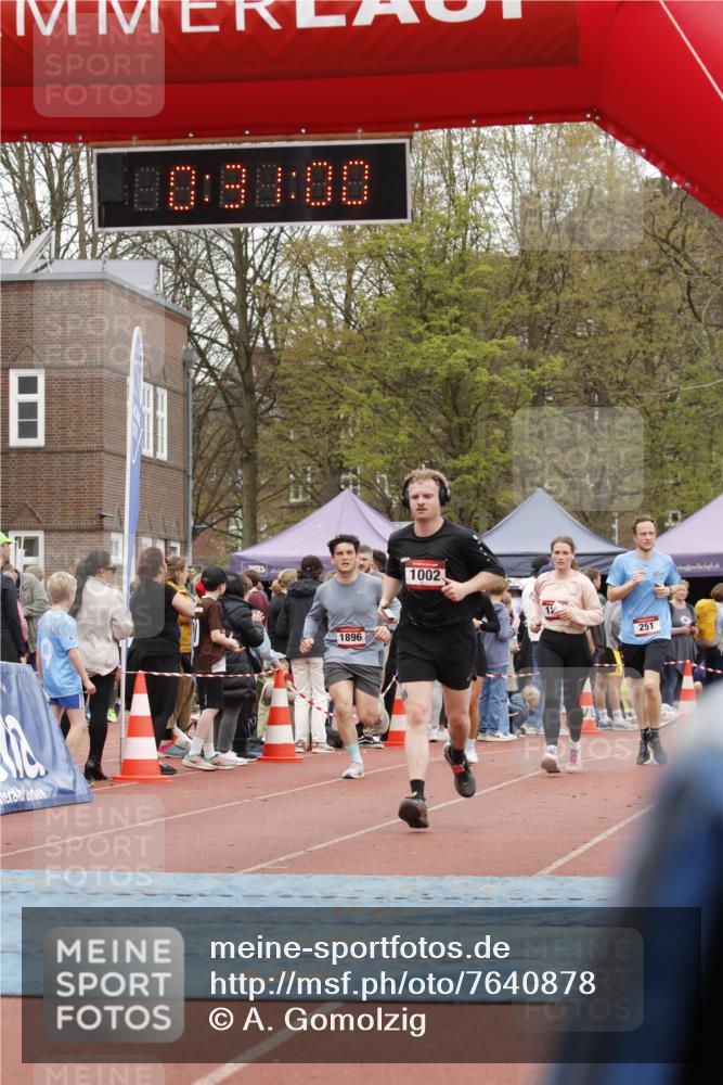 13.04.2025 - Hammer Lauf A. Gomolzig http://msf.ph/oto/7640878 13.04.2025 11:30:59 Ziel 251, 322, 670, 945, 1002, 1267, 1896 meine-sportfotos.de