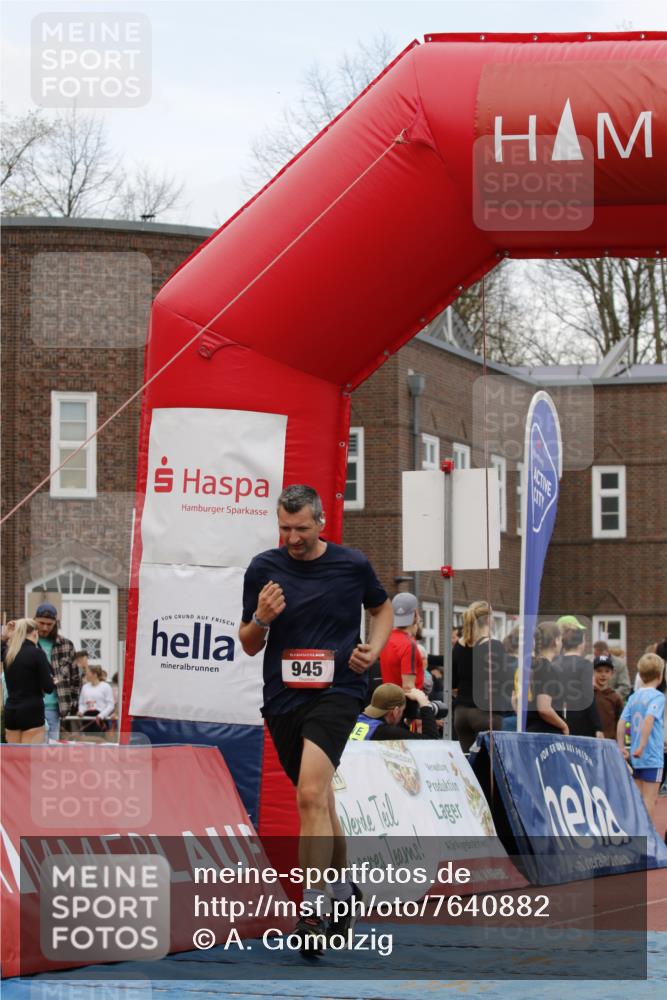 13.04.2025 - Hammer Lauf A. Gomolzig http://msf.ph/oto/7640882 13.04.2025 11:30:53 Ziel 588, 945 meine-sportfotos.de