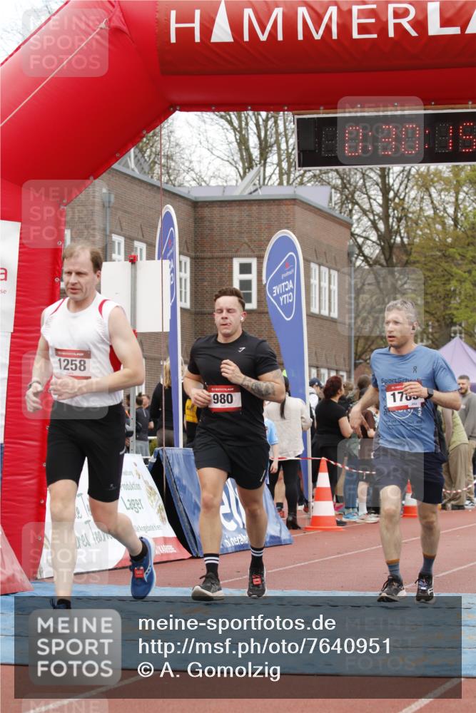 13.04.2025 - Hammer Lauf A. Gomolzig http://msf.ph/oto/7640951 13.04.2025 11:30:14 Ziel 980, 1049, 1258, 1783, 1951 meine-sportfotos.de