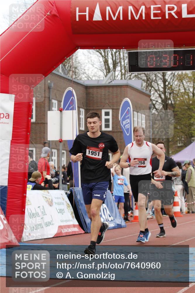 13.04.2025 - Hammer Lauf A. Gomolzig http://msf.ph/oto/7640960 13.04.2025 11:30:13 Ziel 980, 1049, 1258, 1783, 1951 meine-sportfotos.de