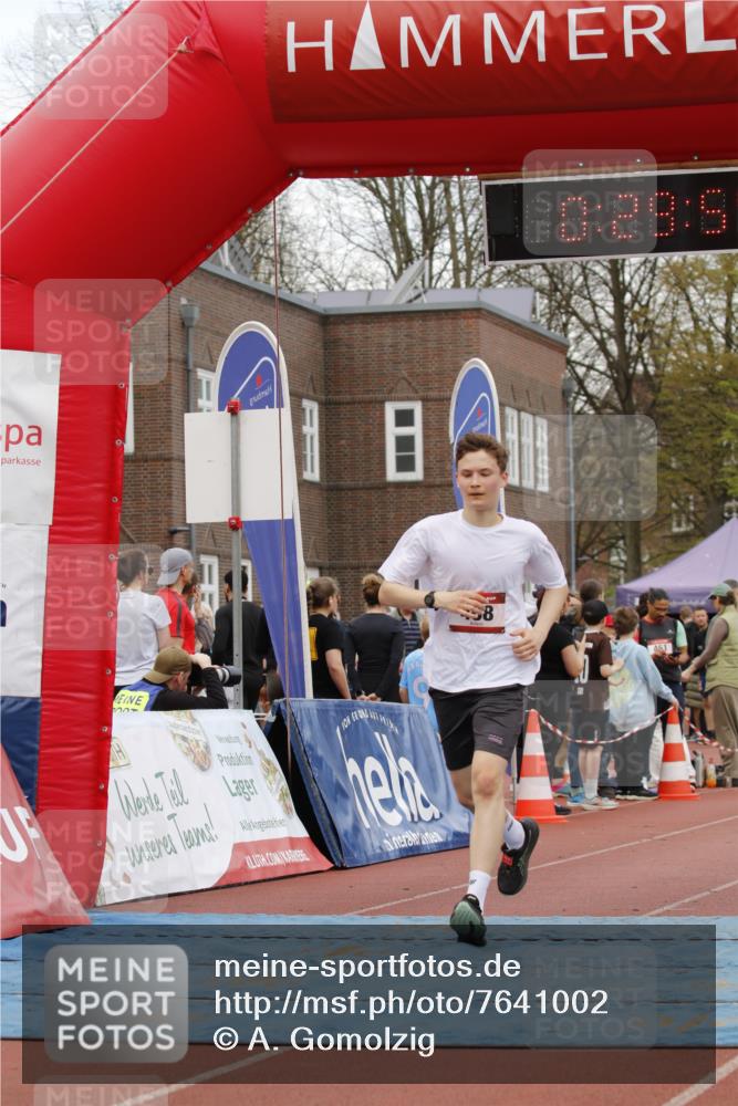 13.04.2025 - Hammer Lauf A. Gomolzig http://msf.ph/oto/7641002 13.04.2025 11:29:57 Ziel 468, 950, 1139 meine-sportfotos.de