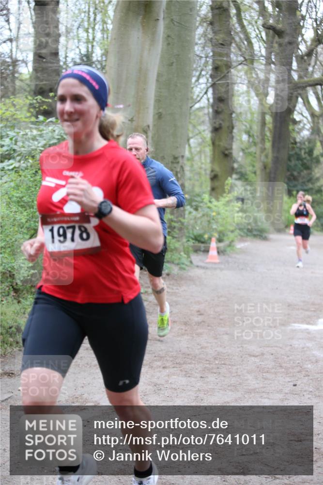 13.04.2025 - Hammer Lauf Jannik Wohlers http://msf.ph/oto/7641011 13.04.2025 10:05:03 Laufen 1978 meine-sportfotos.de