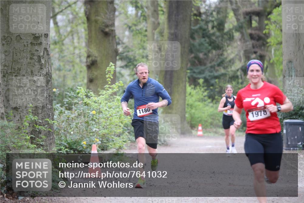 13.04.2025 - Hammer Lauf Jannik Wohlers http://msf.ph/oto/7641032 13.04.2025 10:05:00 Laufen 1180, 35, 1978 meine-sportfotos.de